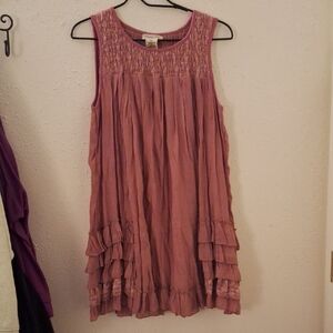 Chic Mauve Sleeveless Dress with Ruffle Details